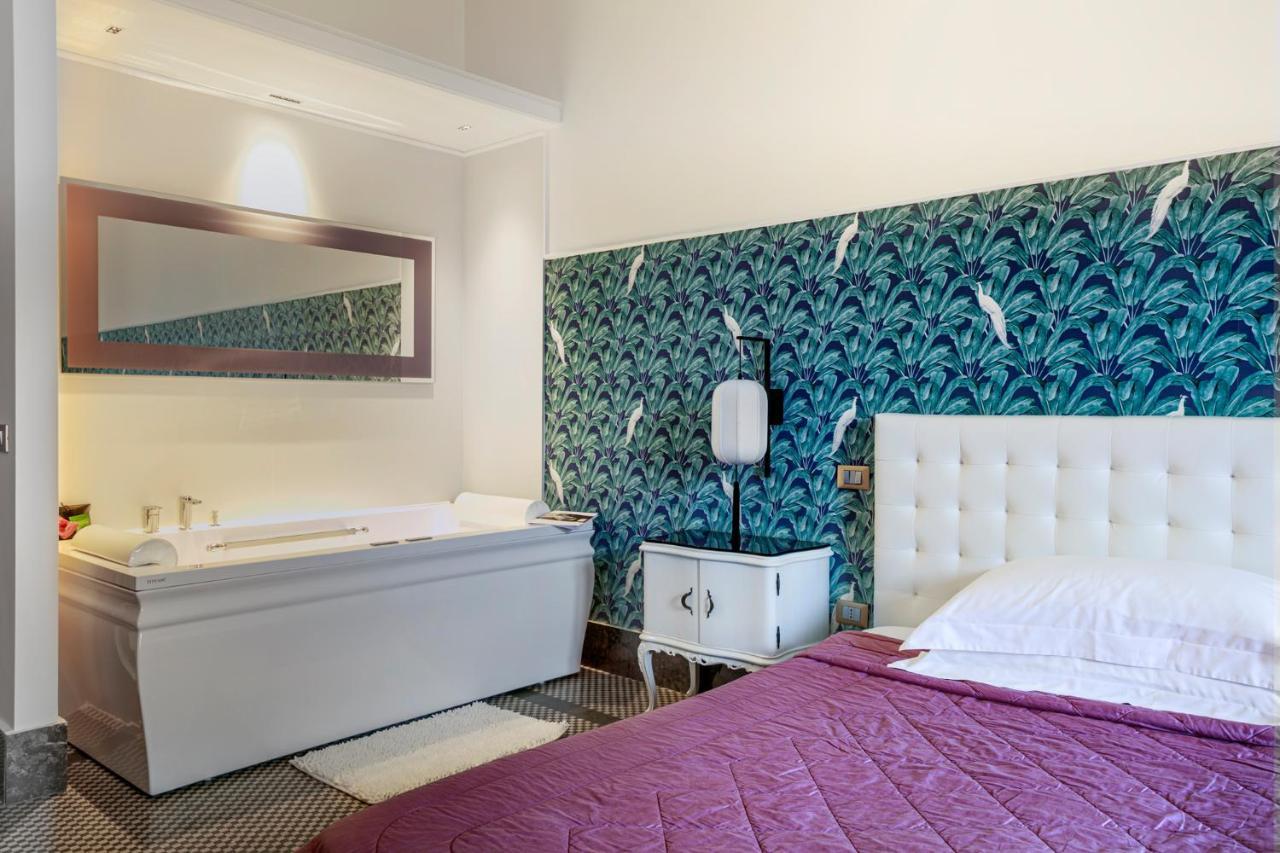 Manzoni 46 - Ospitalita Siciliana Bed and Breakfast Milazzo Exteriör bild