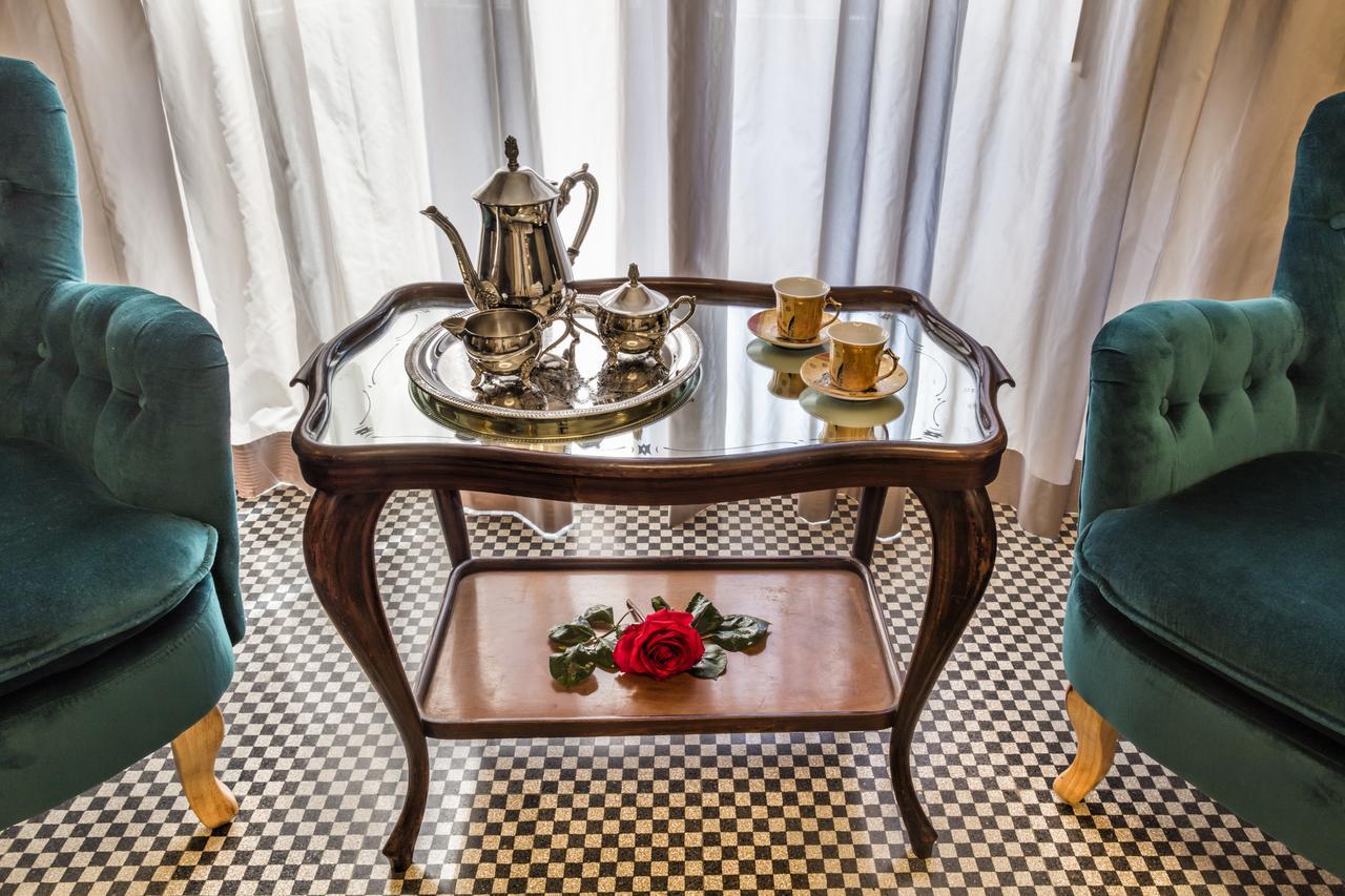Manzoni 46 - Ospitalita Siciliana Bed and Breakfast Milazzo Exteriör bild